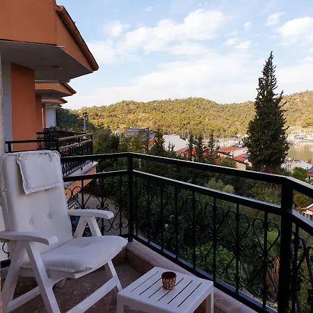 Karagozler 1 Bedroom 1 Saloon 페티예